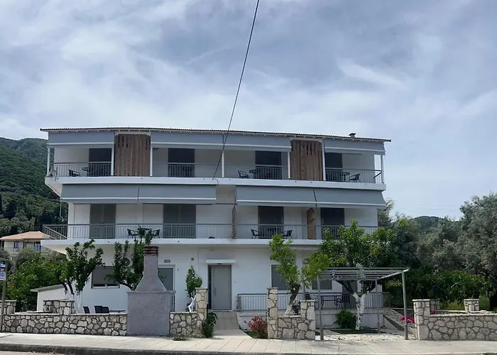 Sunshine Apartments And Rooms